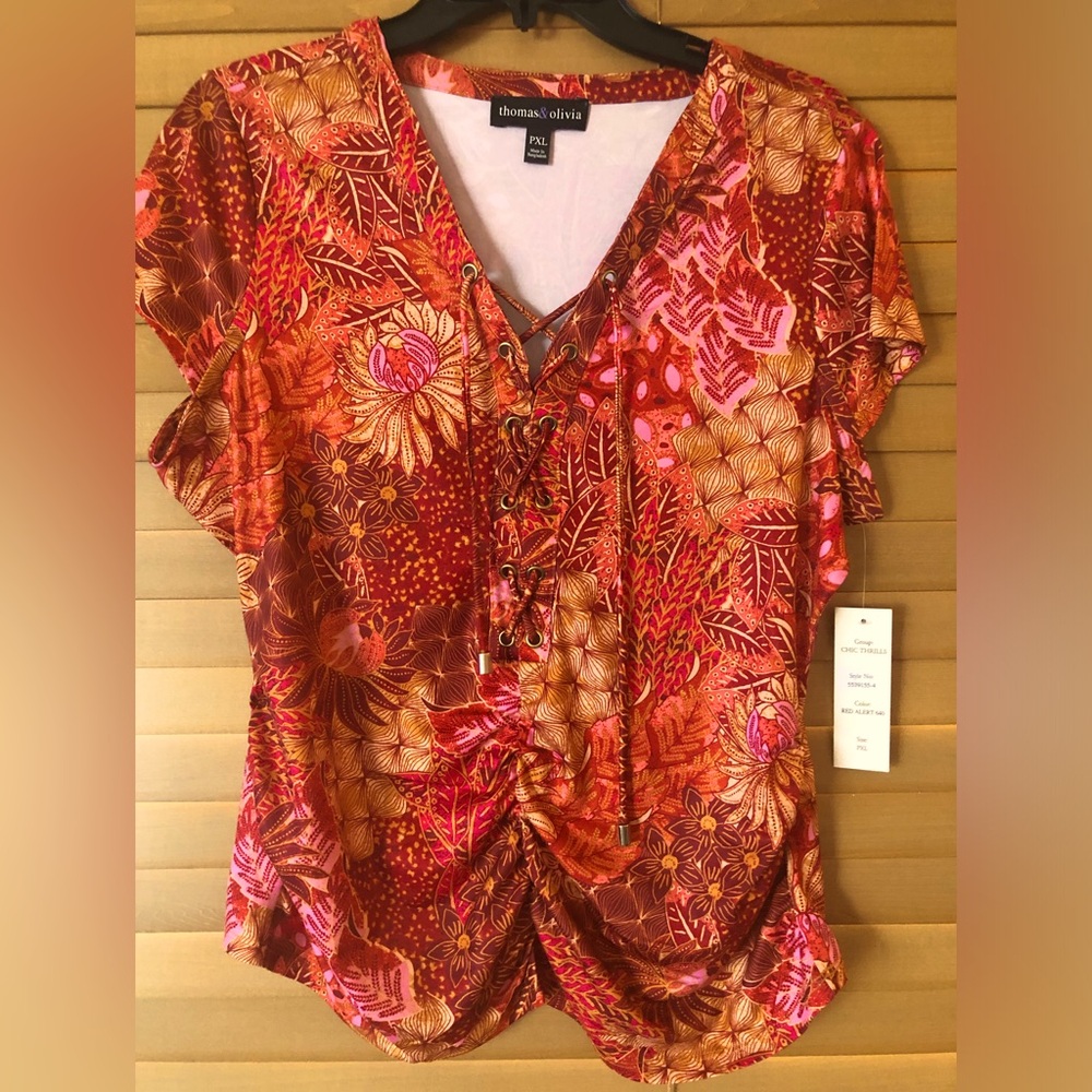 THOMAS & OLIVIA NWT CHIC SILKY CAP SLEEVES, LACED & TIE V-NECK TOP IN FLORAL PXL